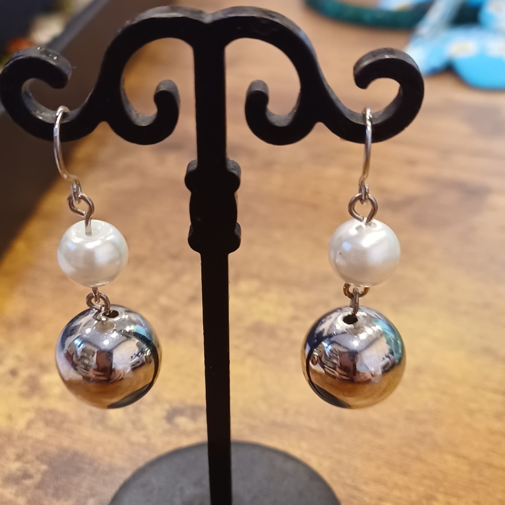 Statement Dangle Earrings - image 1